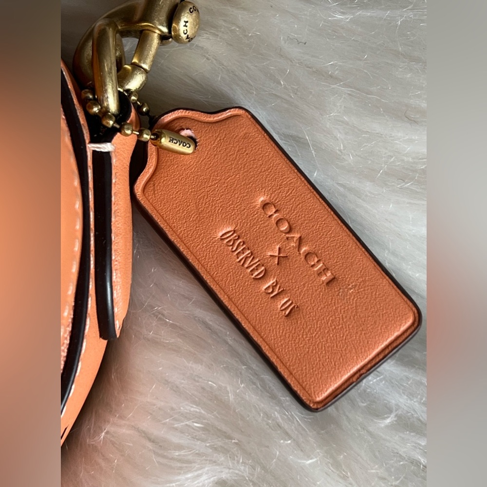💰SOLD - CK398 - Coach X Observed By Us Heart Crossbody - Picture 7 of 15